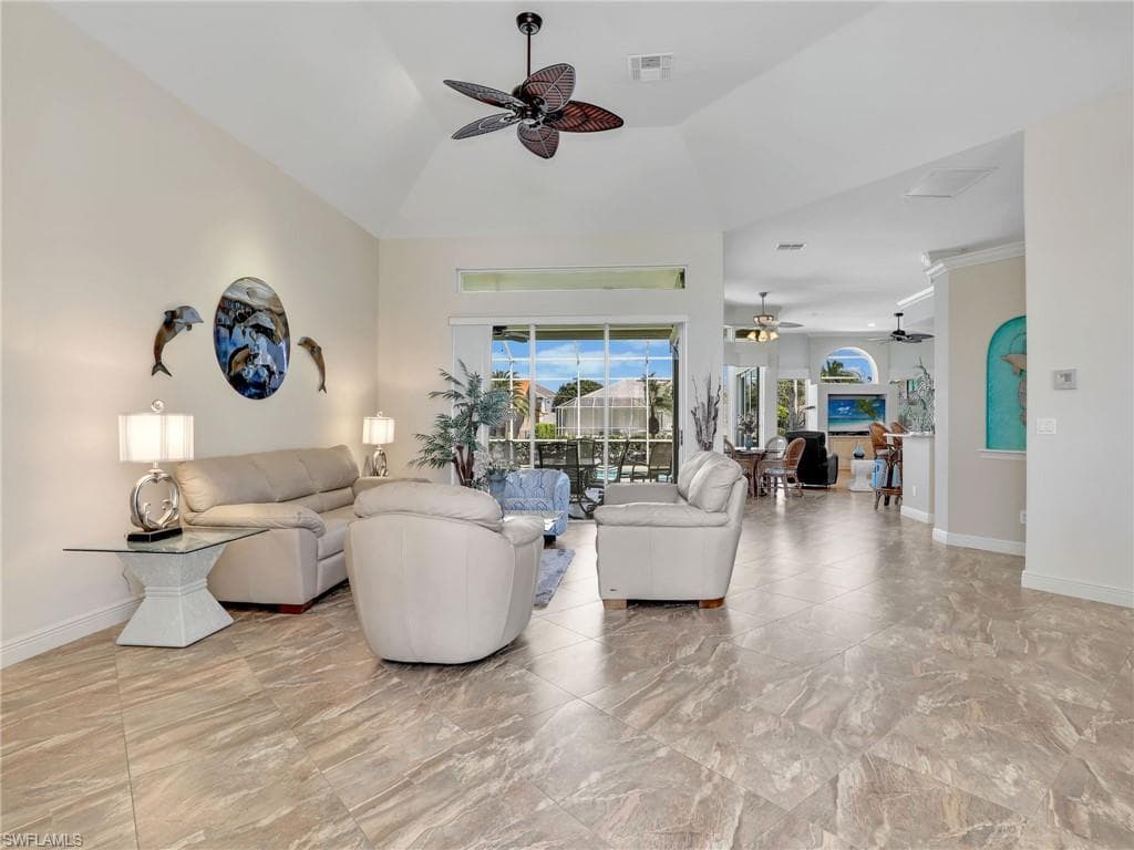 488 Adirondack Ct, Marco Island, FL 34145-5