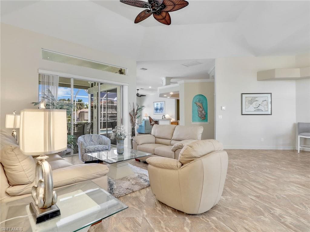 488 Adirondack Ct, Marco Island, FL 34145-7