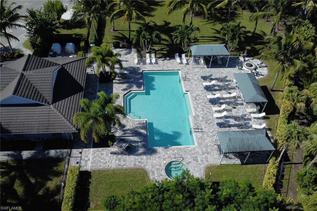 2231 Marquesa Cir, Naples, FL 34112-38