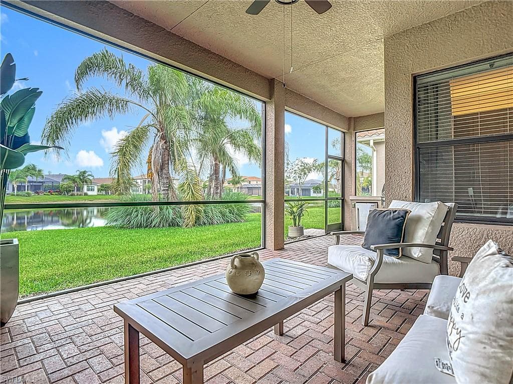 10051 Spicebush Ln, Fort Myers, FL 33913-32