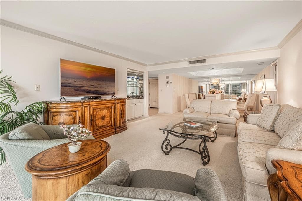 4551 Gulf Shore Blvd N 605, Naples, FL 34103-15