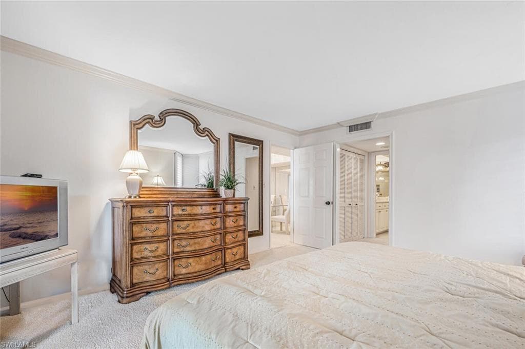 4551 Gulf Shore Blvd N 605, Naples, FL 34103-19