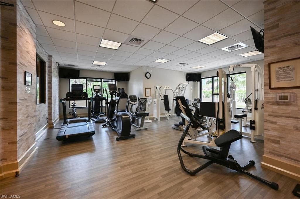 4551 Gulf Shore Blvd N 605, Naples, FL 34103-47