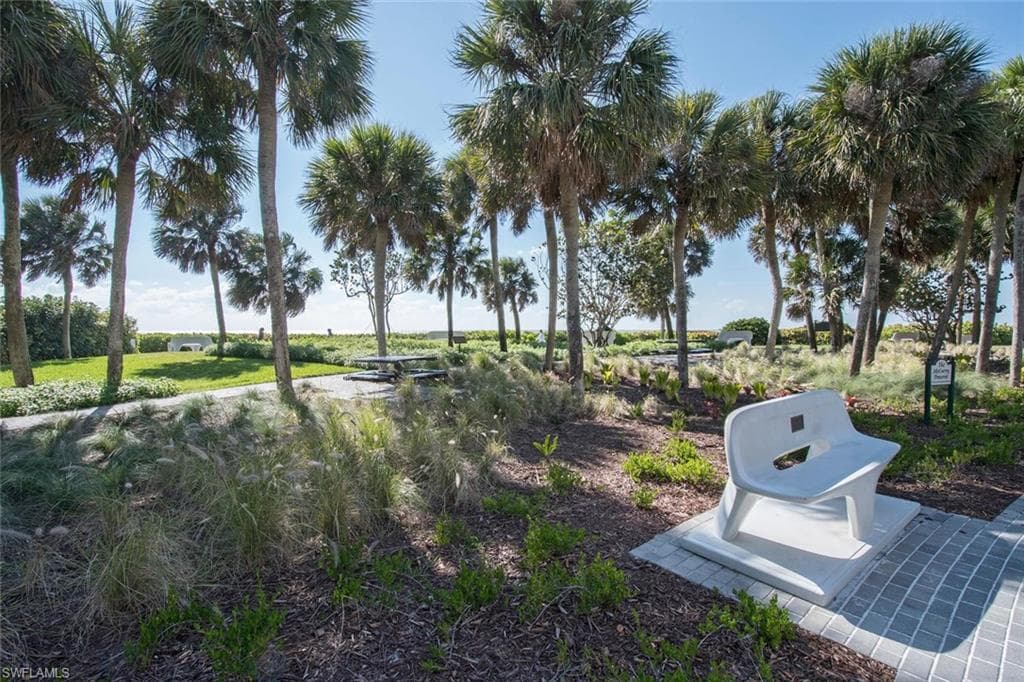 4551 Gulf Shore Blvd N 605, Naples, FL 34103-50