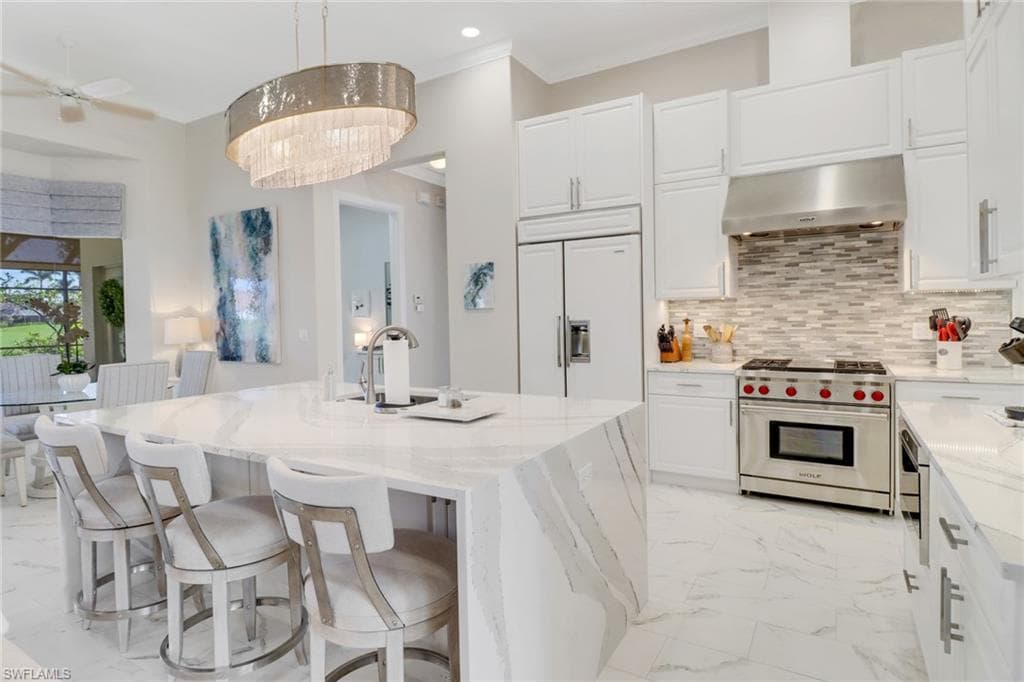 8768 Mustang Island Cir, Naples, FL 34113-5