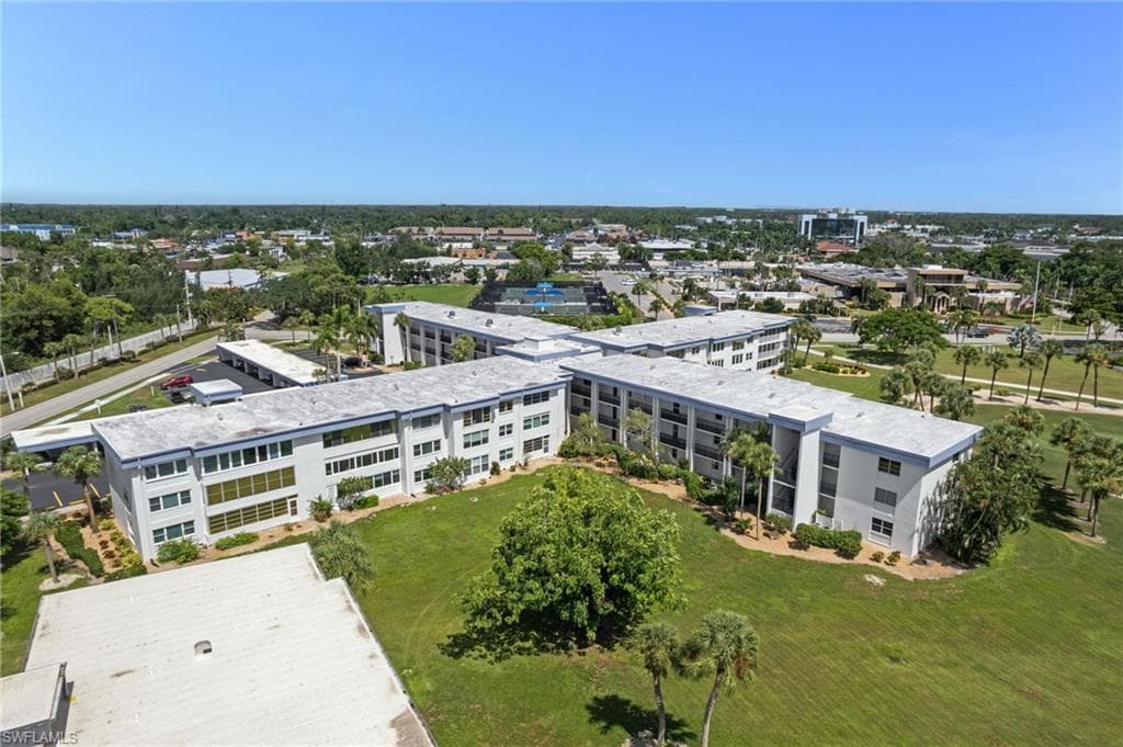 1828 Pine Valley Dr 211, Fort Myers, FL 33907-21