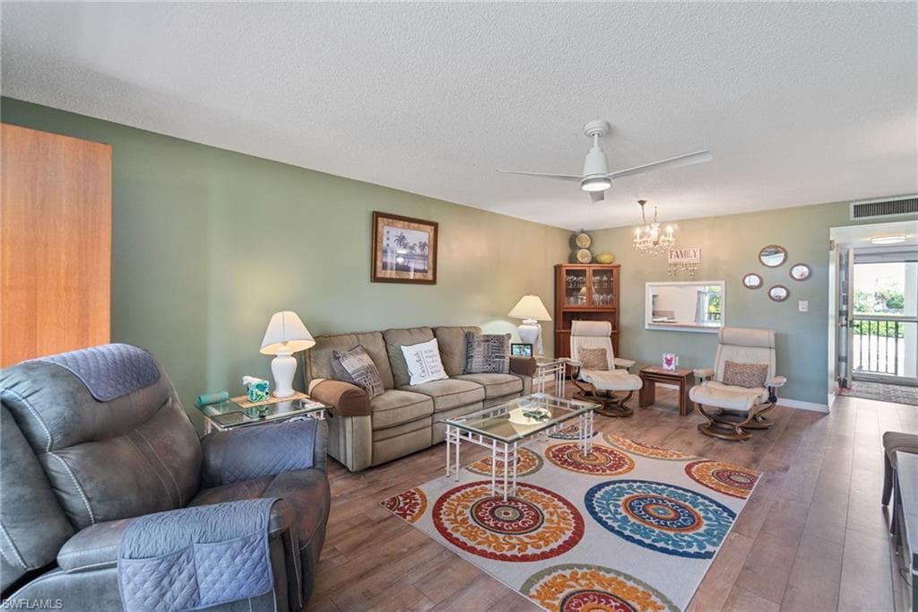 1828 Pine Valley Dr 211, Fort Myers, FL 33907-3