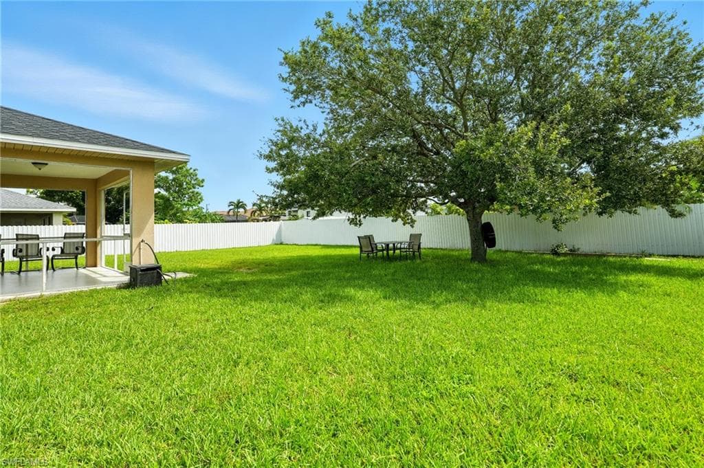 3741 Santa Barbara Blvd, Cape Coral, FL 33914-16