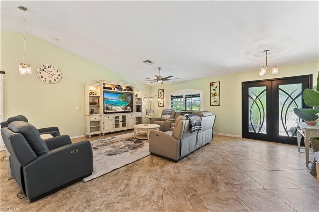 4509 Agualinda Blvd, Cape Coral, FL 33914-18