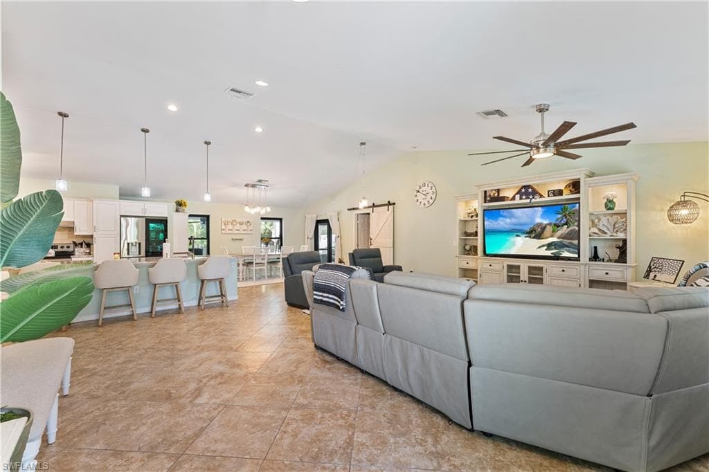 4509 Agualinda Blvd, Cape Coral, FL 33914-19