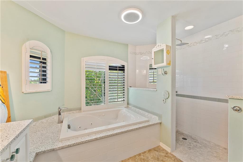 4509 Agualinda Blvd, Cape Coral, FL 33914-29