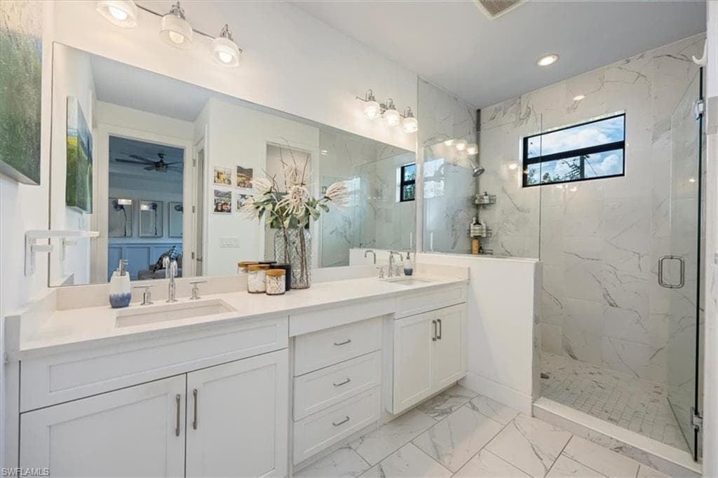 12940 Pembroke Dr, Naples, FL 34105-16