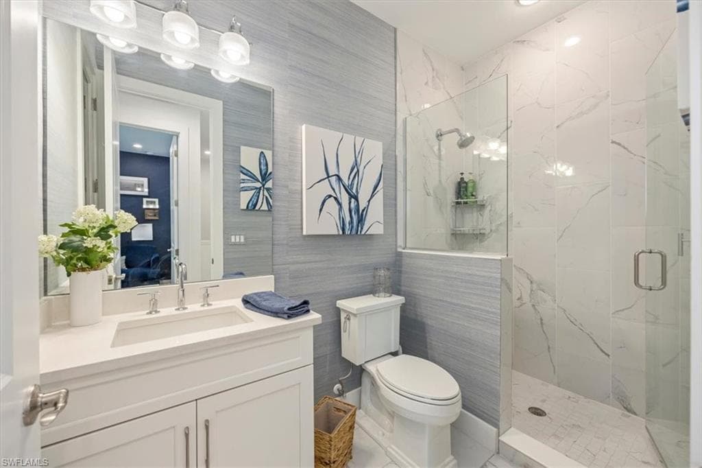 12940 Pembroke Dr, Naples, FL 34105-21