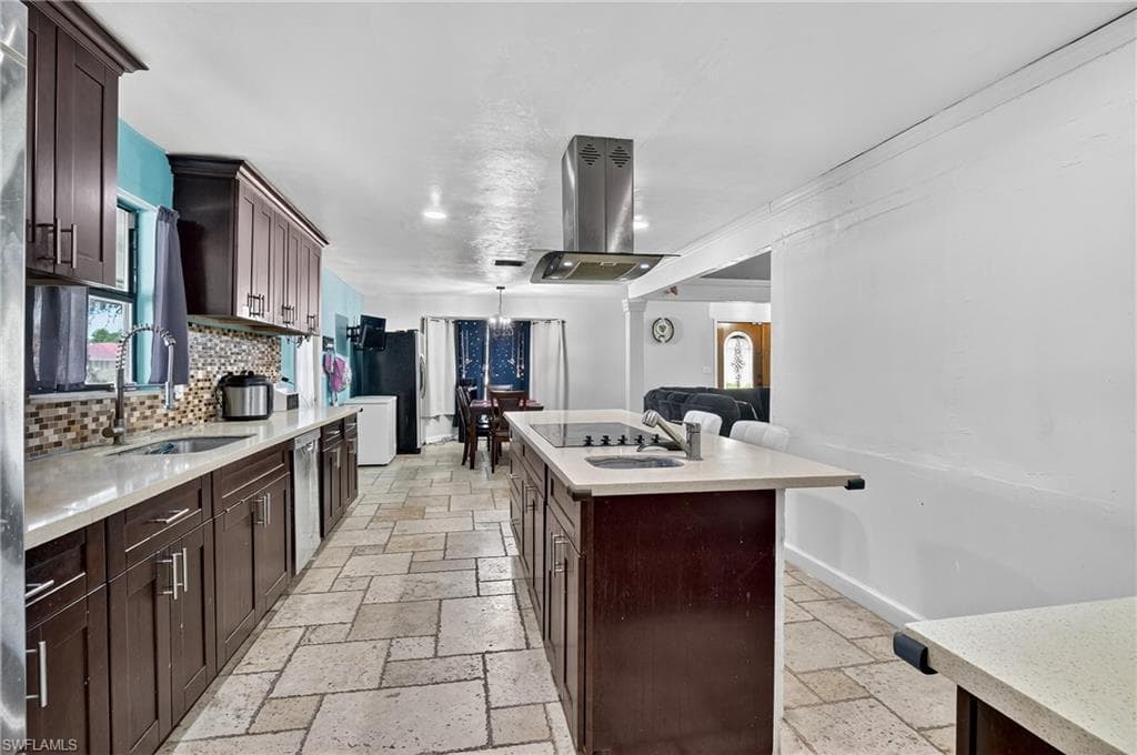 2503 5th St, Lehigh Acres, FL 33936-5