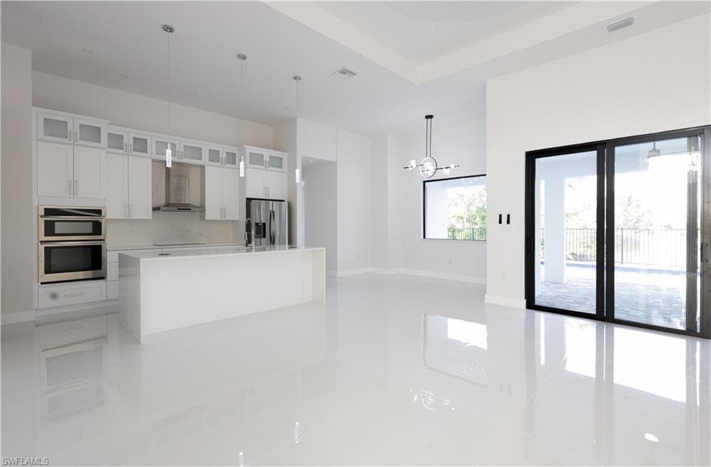 2219 Surfside Blvd, Cape Coral, FL 33991-8