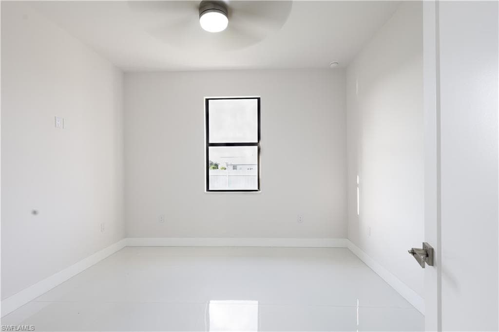 2219 Surfside Blvd, Cape Coral, FL 33991-22