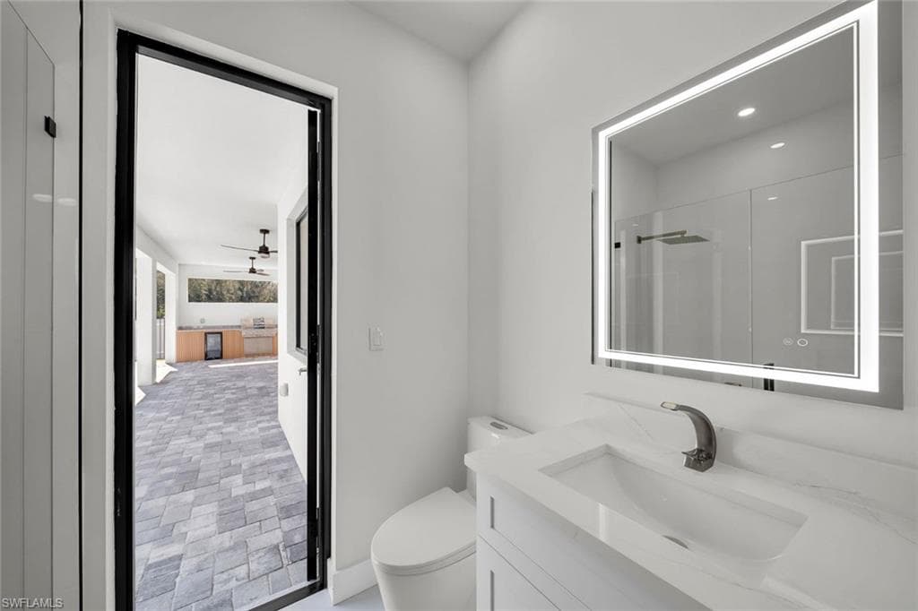 2219 Surfside Blvd, Cape Coral, FL 33991-36