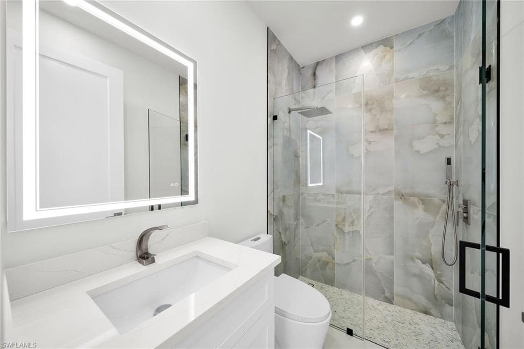 2219 Surfside Blvd, Cape Coral, FL 33991-38