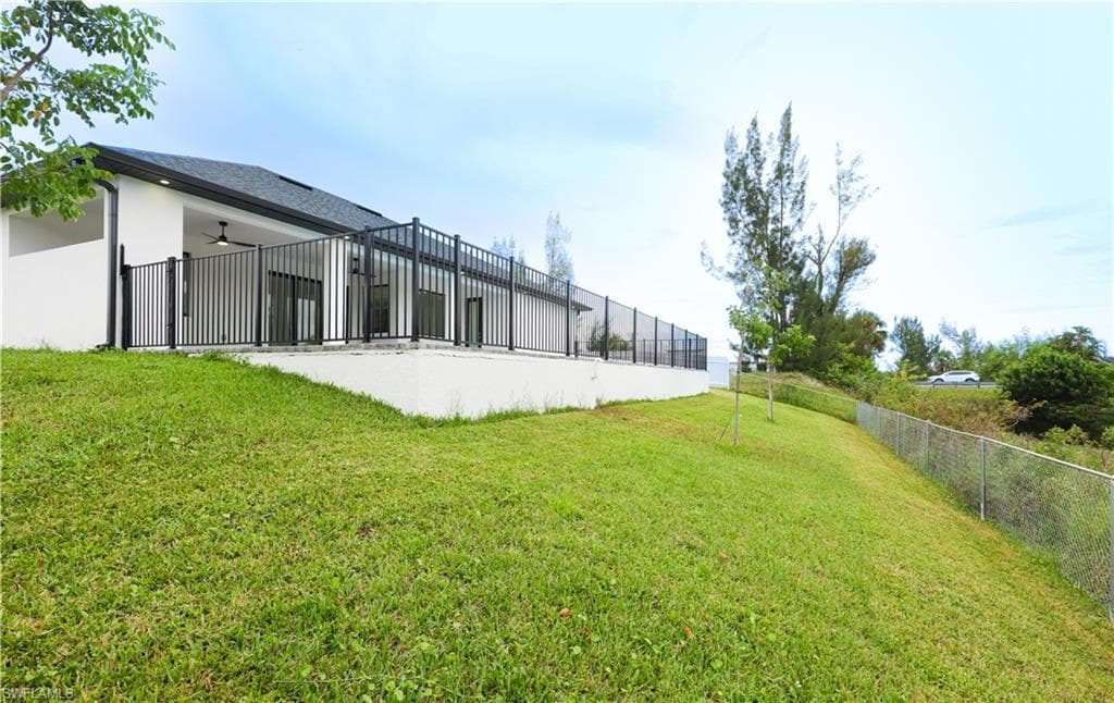 2219 Surfside Blvd, Cape Coral, FL 33991-39