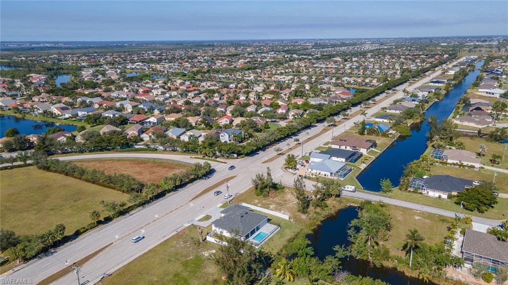 2219 Surfside Blvd, Cape Coral, FL 33991-43