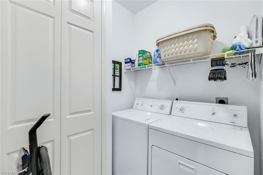 5959 Sand Wedge Ln 406, Naples, FL 34110-19