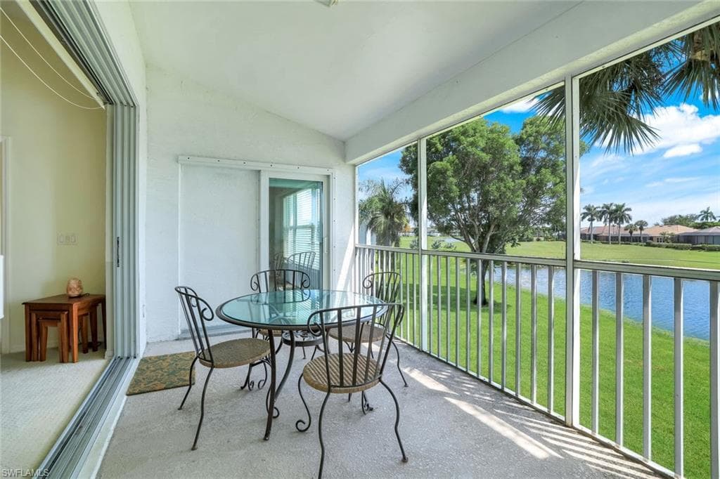 5959 Sand Wedge Ln 406, Naples, FL 34110-21