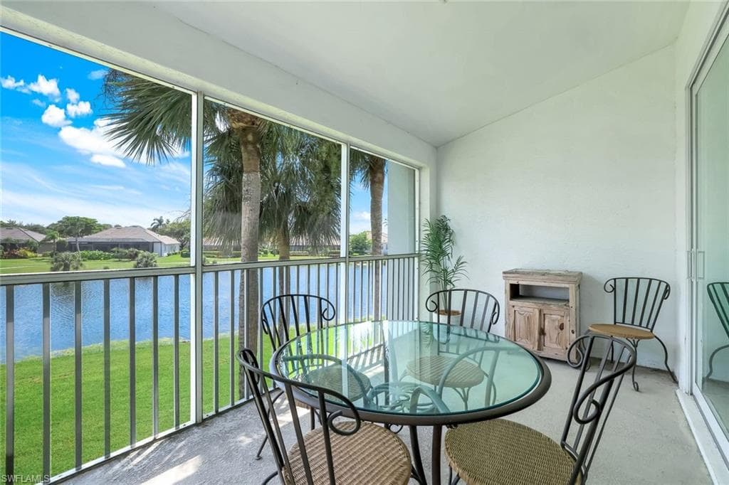 5959 Sand Wedge Ln 406, Naples, FL 34110-2