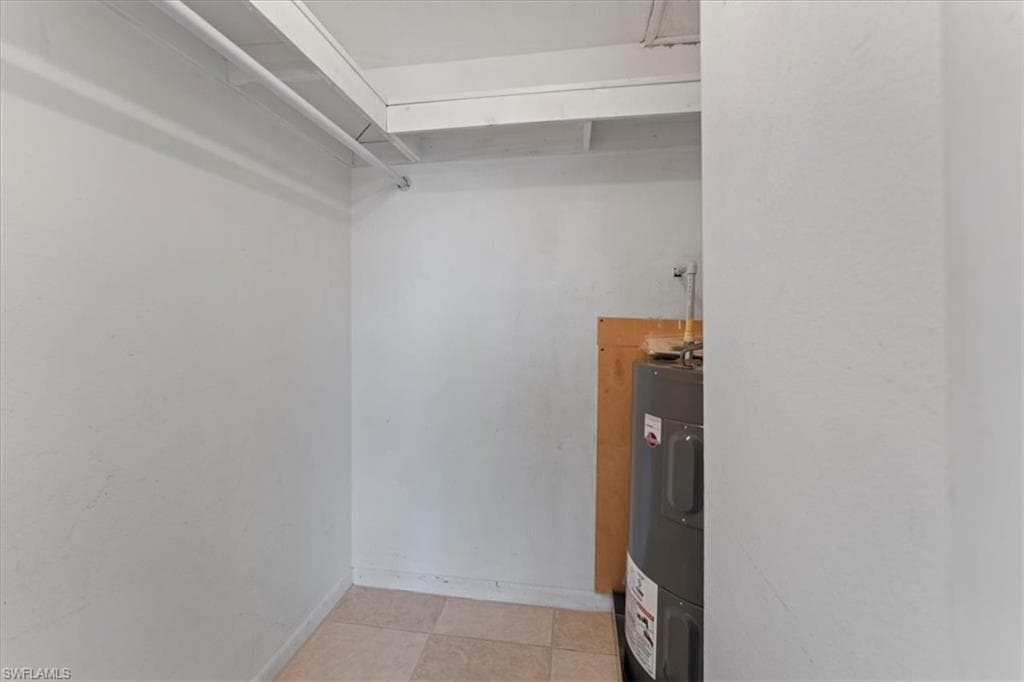 4345 27th Ct SW 204, Naples, FL 34116-19