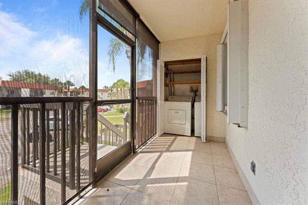 4345 27th Ct SW 204, Naples, FL 34116-21