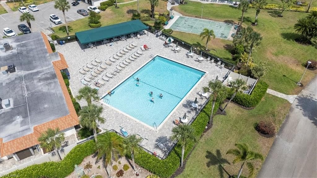 4345 27th Ct SW 204, Naples, FL 34116-22