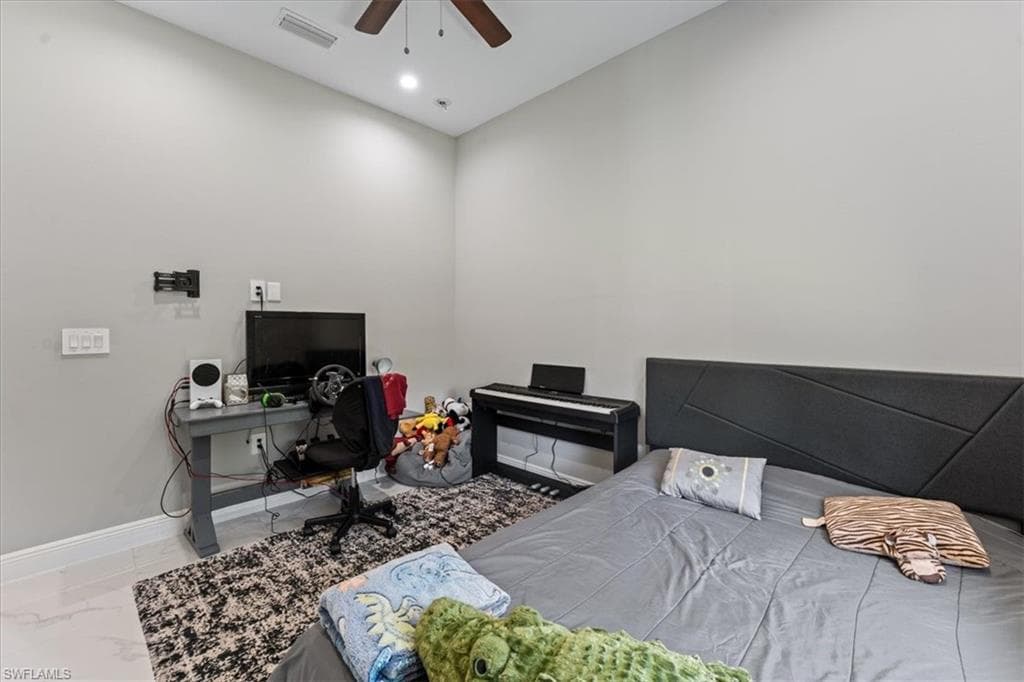 3219 64th Ave NE, Naples, FL 34120-14