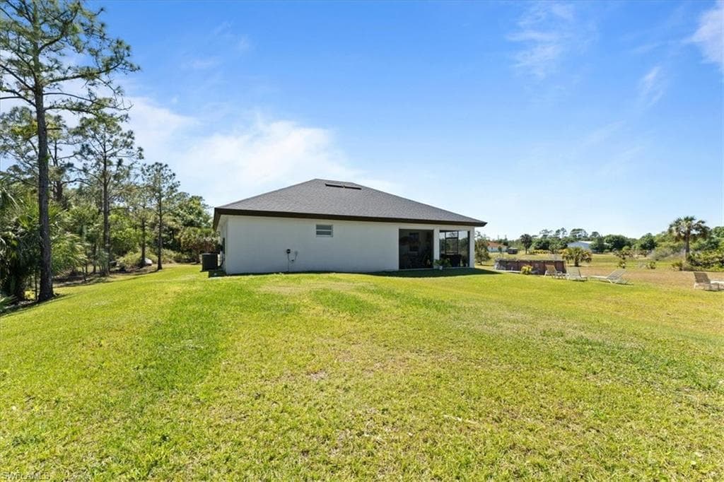 3219 64th Ave NE, Naples, FL 34120-25