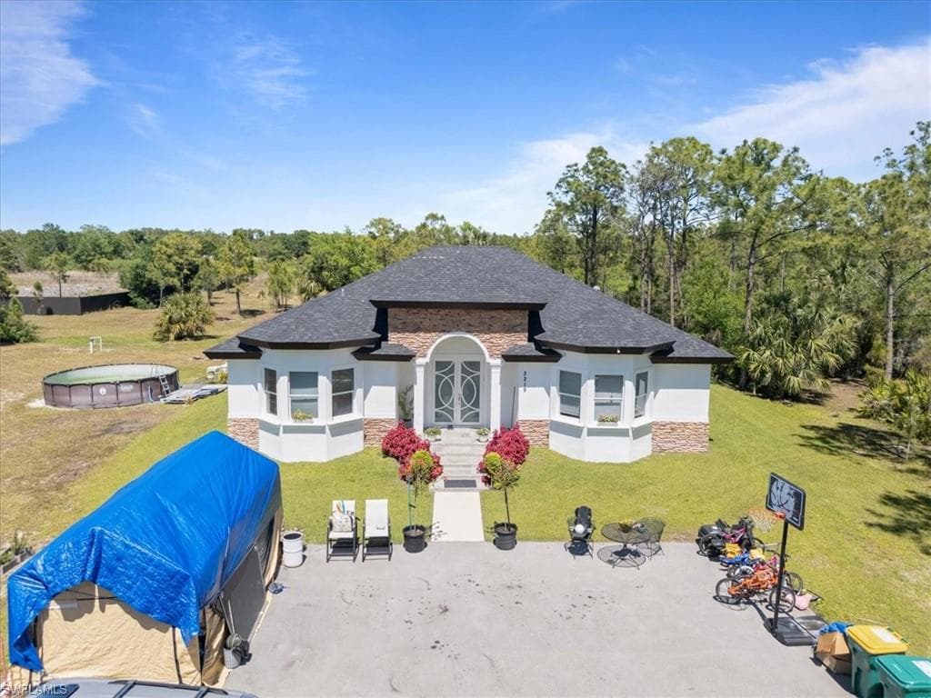 3219 64th Ave NE, Naples, FL 34120-27