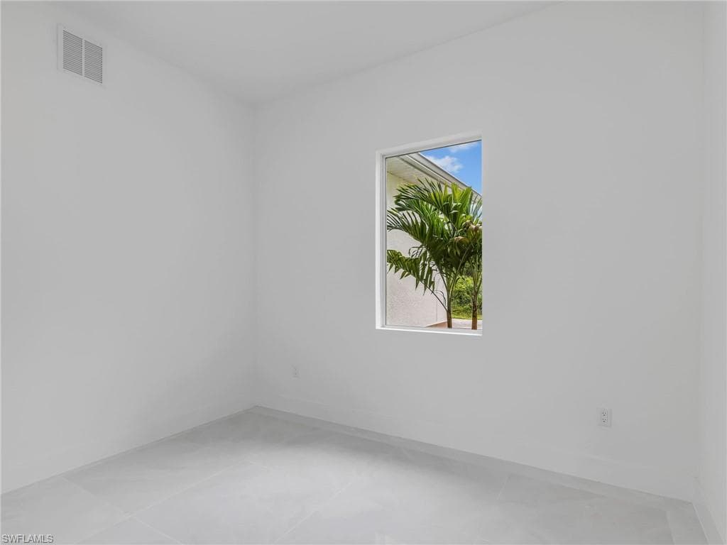 417 Fitch Ave, Lehigh Acres, Fl 33972-26