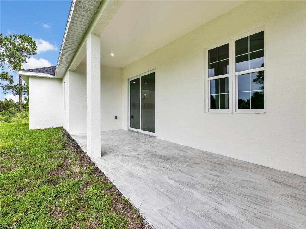 417 Fitch Ave, Lehigh Acres, Fl 33972-37