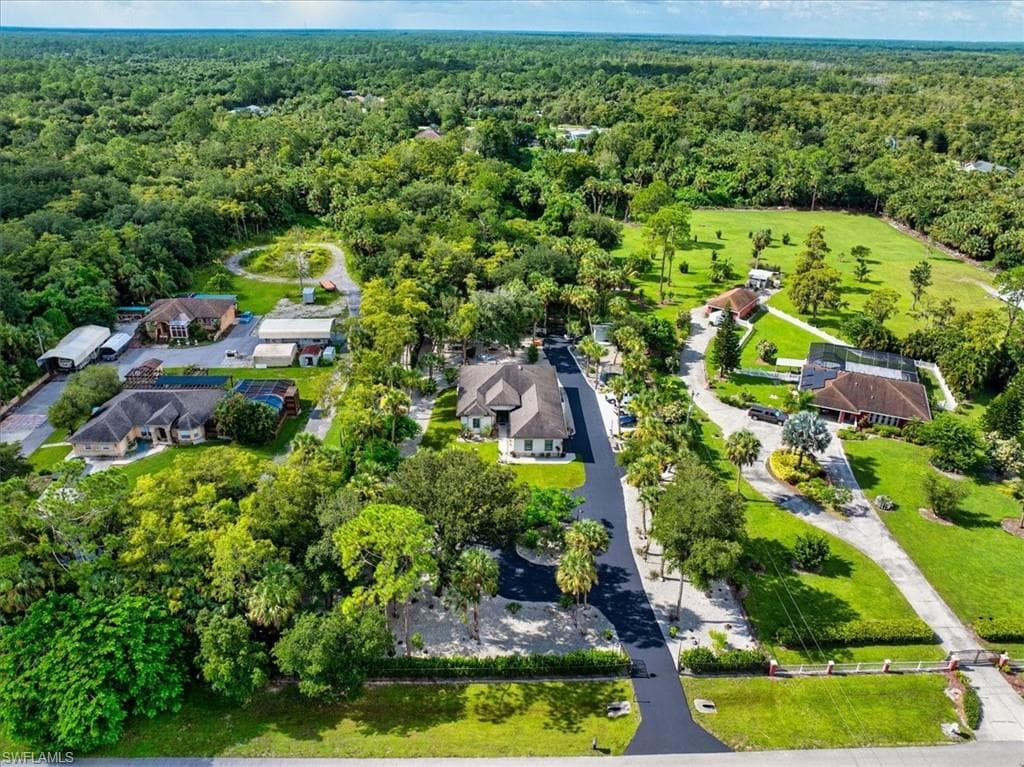 328 16th Ave NW, Naples, FL 34120-46