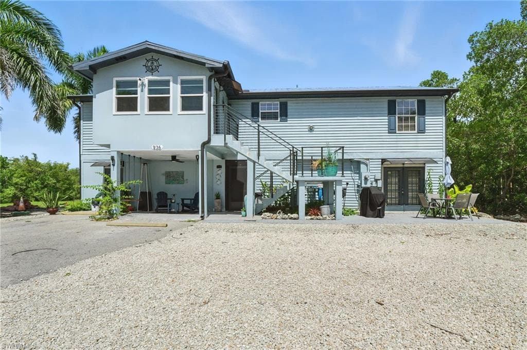 936 Panther Creek Ln, Everglades City, FL 34139-1