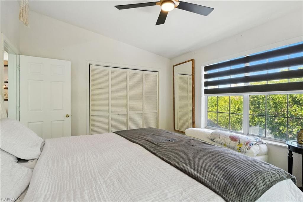 936 Panther Creek Ln, Everglades City, FL 34139-40