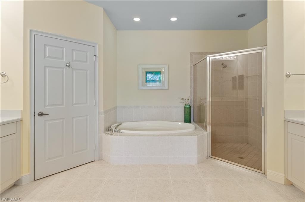 12091 Toscana Way 102, Bonita Springs, FL 34135-15