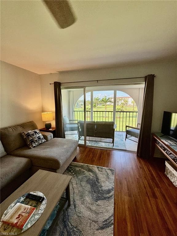 9 High Point Cir N 305, Naples, FL 34103-5