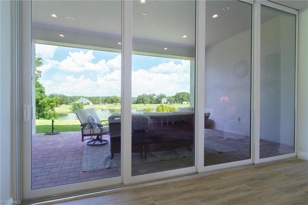 13744 Carryback Dr, Dade City, FL 33525-34