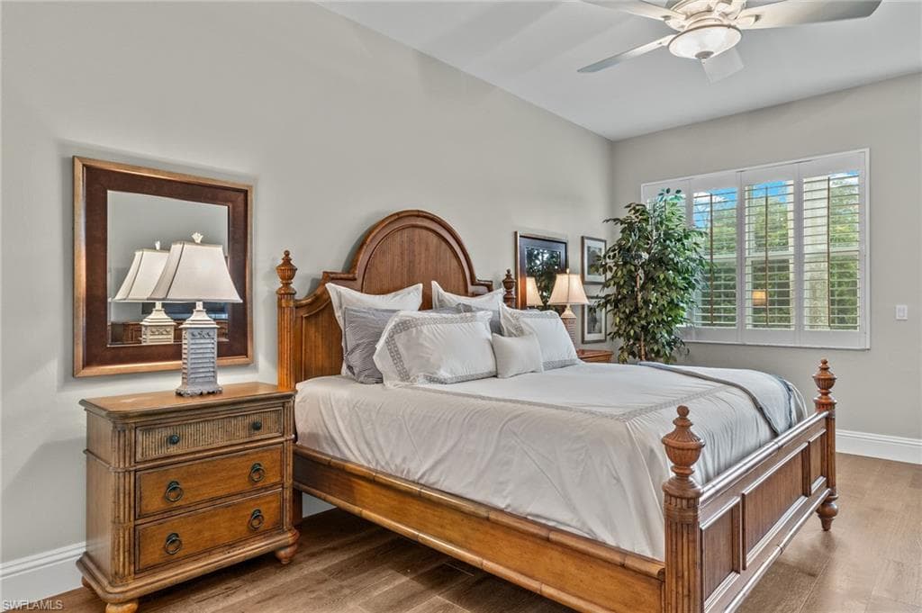 1737 York Island Dr, Naples, FL 34112-19