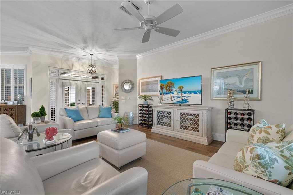 1737 York Island Dr, Naples, FL 34112-2