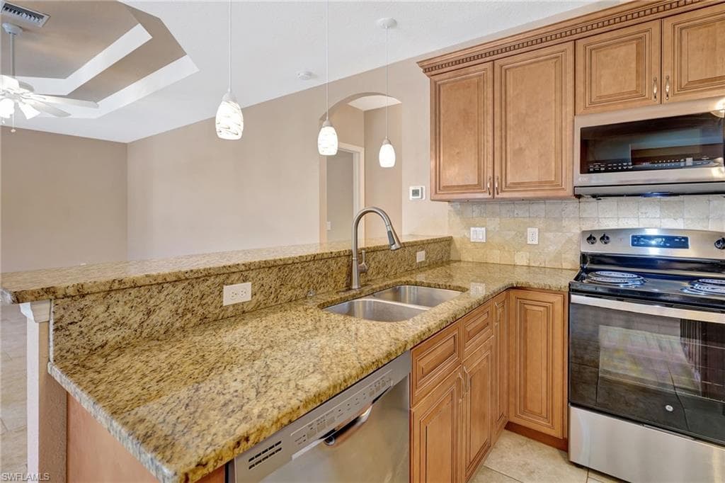 2450 Rio De Janeiro Ave, Punta Gorda, FL 33983-17