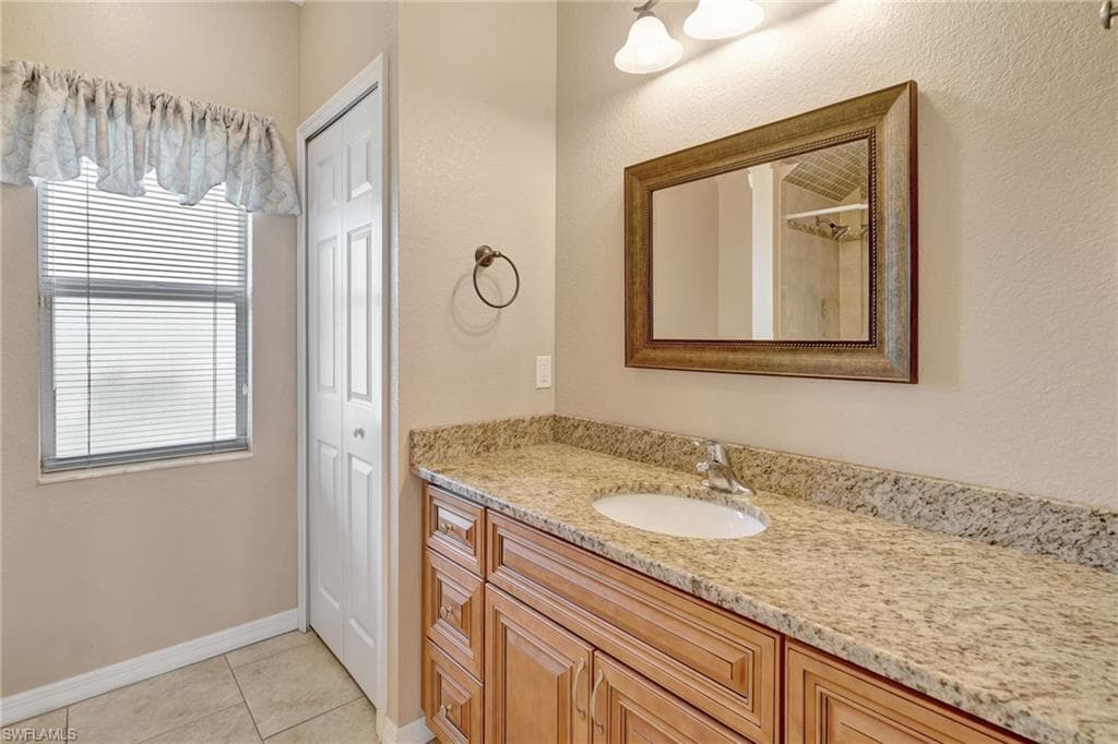 2450 Rio De Janeiro Ave, Punta Gorda, FL 33983-27