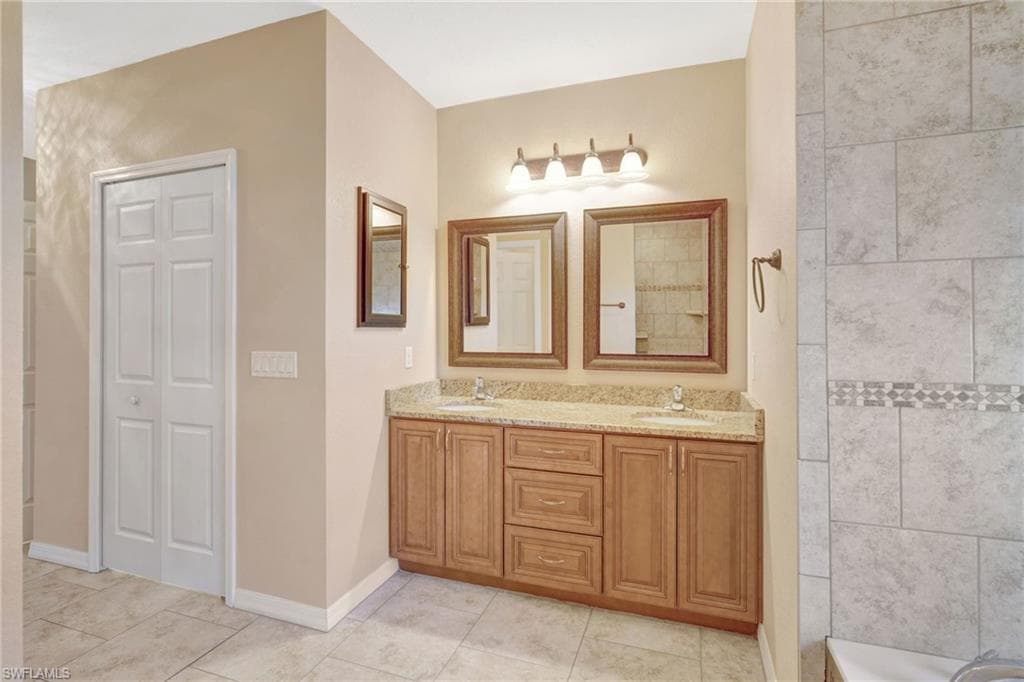 2450 Rio De Janeiro Ave, Punta Gorda, FL 33983-39