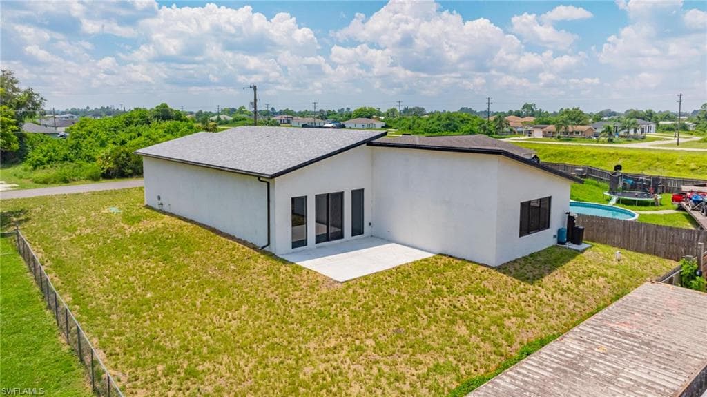 3016 11th St SW, Lehigh Acres, FL 33976-4