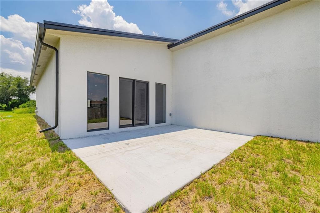 3016 11th St SW, Lehigh Acres, FL 33976-5