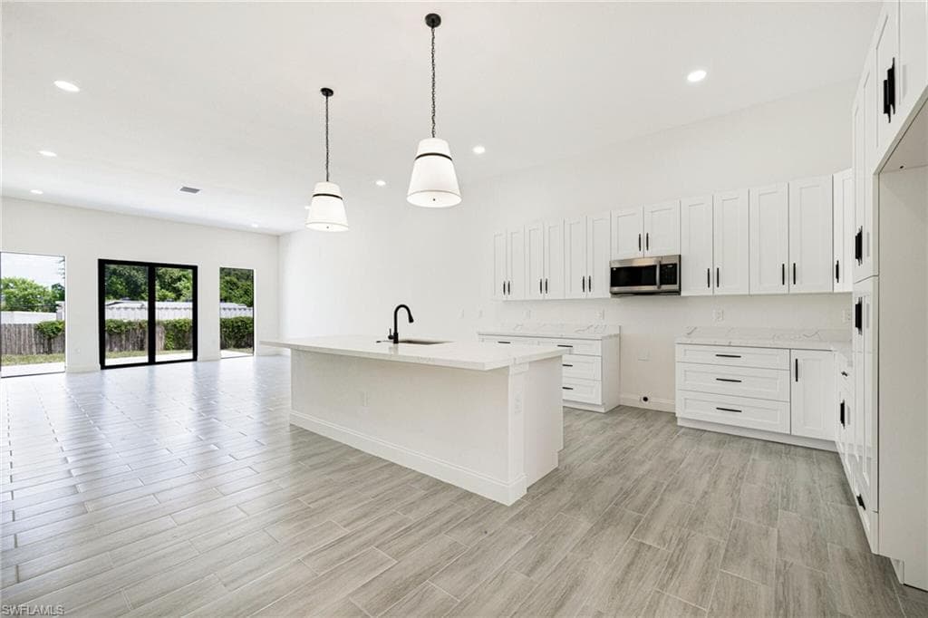 3016 11th St SW, Lehigh Acres, FL 33976-8