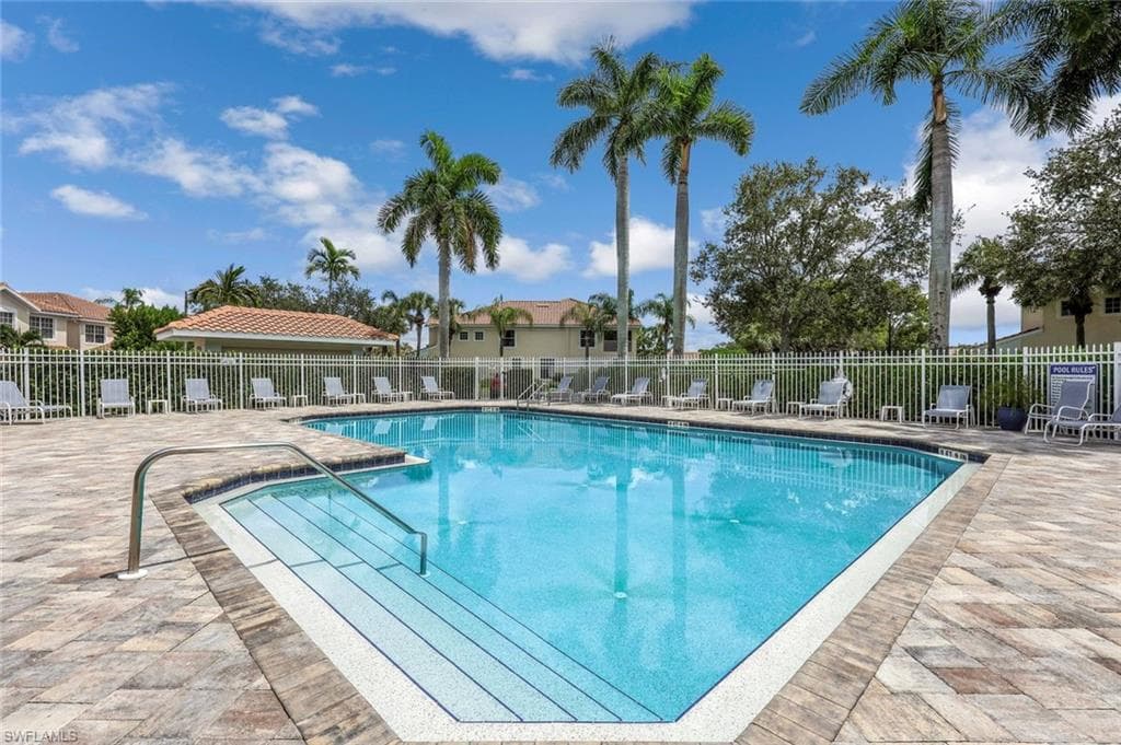 1345 Henley St 706, Naples, FL 34105-19